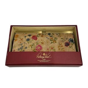 Patricia Nash Cauchy Leather Wallet Prairie Floral Rose Print NWT Box